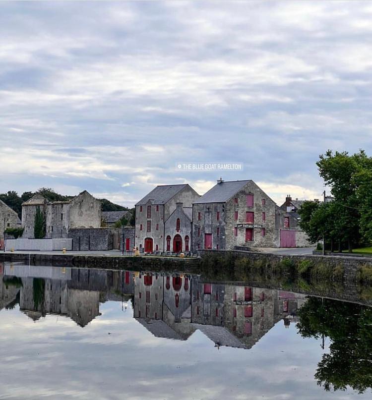 Riverfront Apartments At The Blue Goat Ramelton Eksteriør bilde